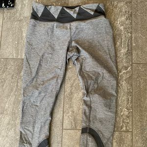 Lululemon run inspire crop